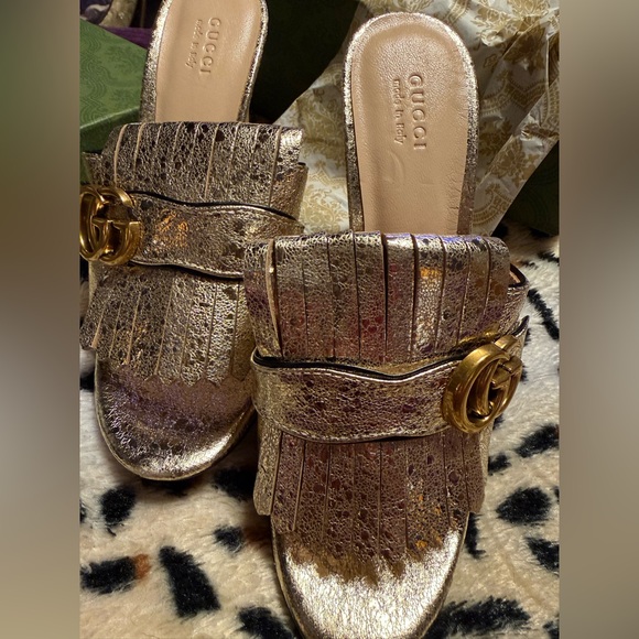 Gucci Metallic Gold Mules with GG Logo - Picture 2 of 5